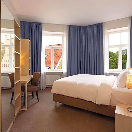 Radisson Old Town Hotel 4*