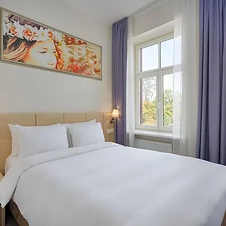 Radisson Old Town 4*