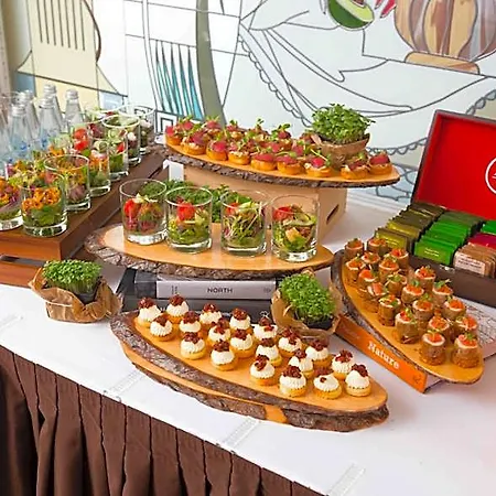 Hotel Radisson Old Town 4*